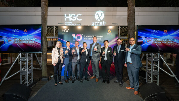 From Left to Right: Petra Wensing, Marketing and Communications Manager of AMS-IX; Cliff Tam, Senior Vice President, Global Data Strategy & Operations, International Business of HGC; Onno Bos, International Partnership Director of AMS-IX ; Andrew Kwok, Chief Executive Officer of HGC; Peter van Burgel, Chief Executive Officer of AMS-IX, Wilson Lee, Head of Regulatory 1 of the Office of the Communications Authority; Arjen van den Berg, Consul General of the Kingdom of the Netherlands in Hong Kong