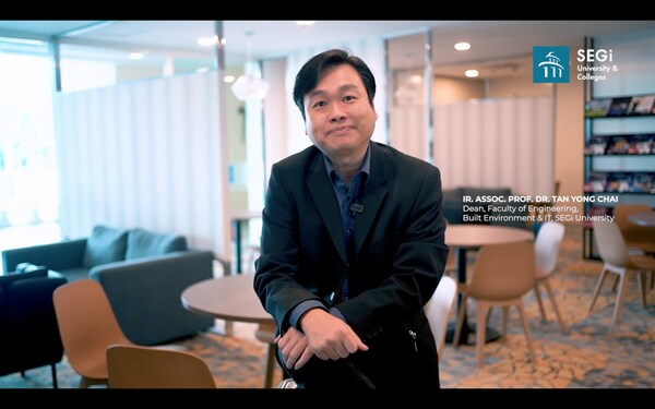 Ir. Assoc. Prof. Dr. Tan Yong Chai (Dekan Faculty of Engineering, Built Environment & Information Technology/FoEBEIT), ketika baru-baru ini diwawancarai SEGi University