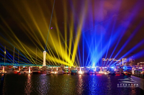 海口国家帆船国家基地公共码头的灯光秀