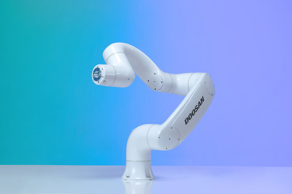 두산로보틱스, 식음료 산업을 위한 협동로봇 NSF 인증 E-시리즈 코봇 라인 출시