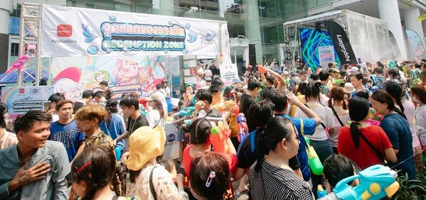 HUAWEI AppGallery สาดความมันเต็มพิกัดให้สายเกมชื่นฉ่ำใจ ในอีเวนต์ฉลองเปิดตัว Ragnarok Origin ณ Songkran Music Festival