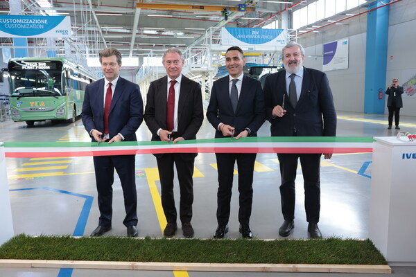 Iveco Group inaugurates its new plant in Foggia and returns to producing buses in Italy