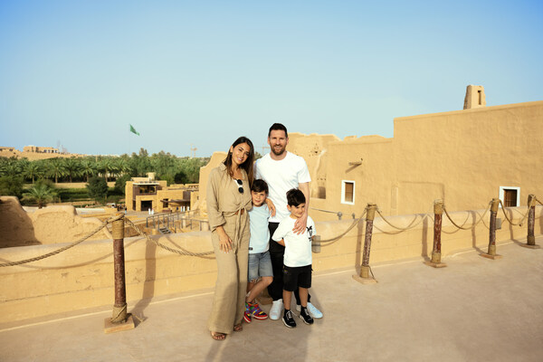Leo Messi and wife Antonella and kids Mateo and Ciro at Diriyah Saudi