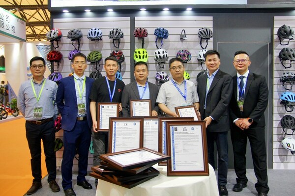 助力自行车头盔全球市场准入，TUV南德授予多家企业CE及UKCA证书
