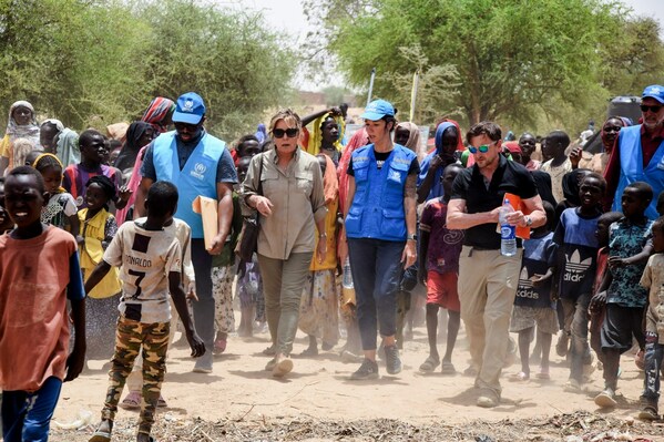 スーダン難民対応: Education Cannot Wait、チャドへのハイレベル・ミッションで300万ドルの助成金を発表