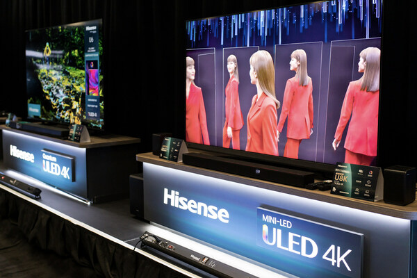 Hisense shows new U8 and ULED X TV products at the press conference.
