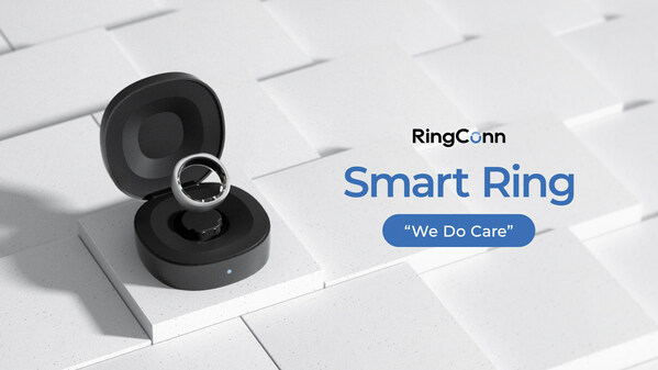 RingConn Smart Ring with the Charging Case