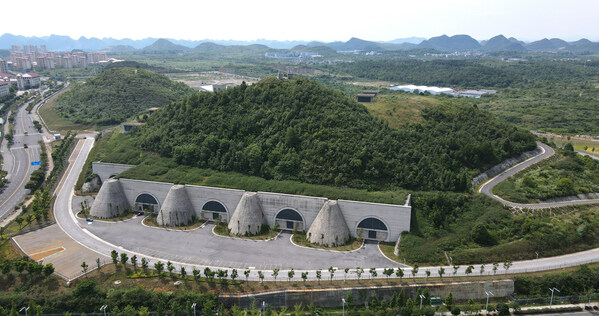 Tencent Seven Star Data Center di Guizhou（Sumber: IC photo)