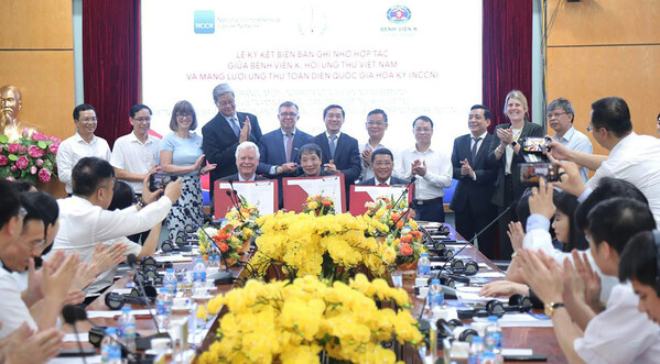 ベトナムのがん医療基準を改善するため、全米総合がん情報ネットワークが協力関係に参加