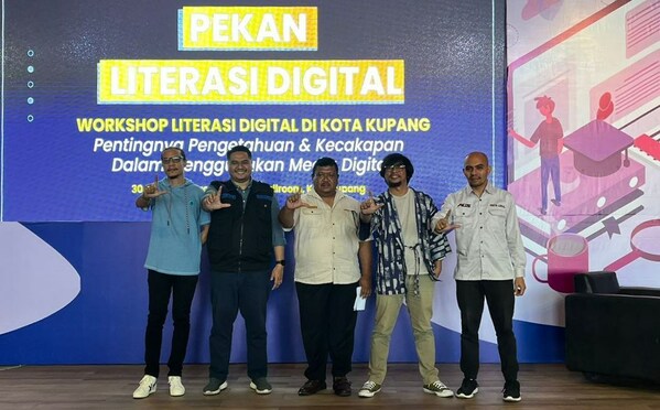 Fostering Digital Literacy, Indonesia's Ministry of Communications and Informatics Holds the Digital Literacy Week for Hundreds of Citizens in Kupang