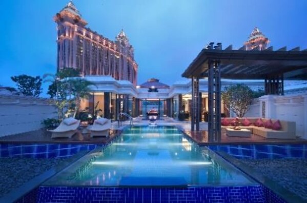 Banyan Tree Macau ranks third in the “Hotels” category