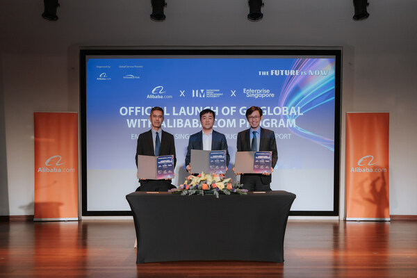 Executives from Enterprise Singapore, Alibaba.com and IMDA signed a Memorandum of Intent to support Singapore SMEs in accessing global buyer markets
(From left to right: Mr. Soh Leng Wan, Assistant Chief Executive Officer, Manufacturing and Engineering, Enterprise Singapore; Roger Luo, Asia Pacific Director, Alibaba.com; Mr. Leong Der Yao, Assistant Chief Executive of the Sectoral Transformation Group, IMDA)