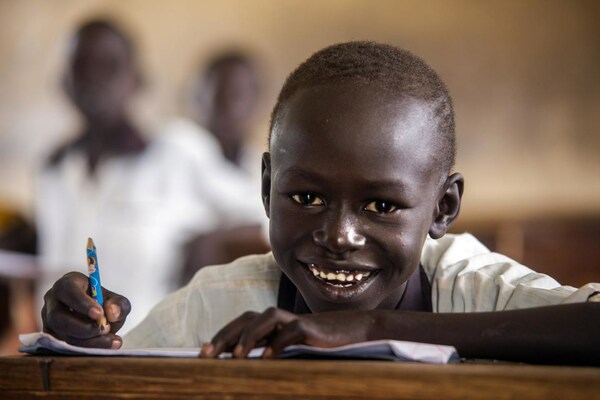 南スーダンで「Education Can't Wait（ECW）」が複数年にわたる4,000万ドル規模の教育支援延長を発表：南スーダンで活動するECWの資金提供総額が7,200万米ドルを突破