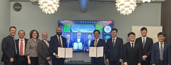 Signing ceremony between KEPCO Nuclear Fuel, GS E&C, and Seaborg