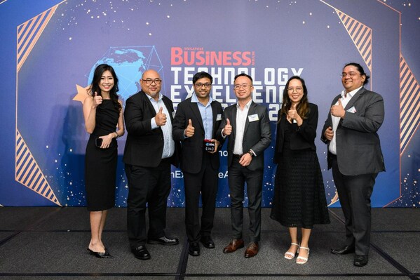Acentrik, a strategic product of Mercedes-Benz wins Singapore Business Review Technology Excellence Award 2023 for Best Blockchain Product