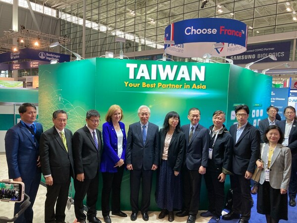參加 2023 北美生物科技產業展（BIO International Convention）的台灣代表團成員及來訪嘉賓。