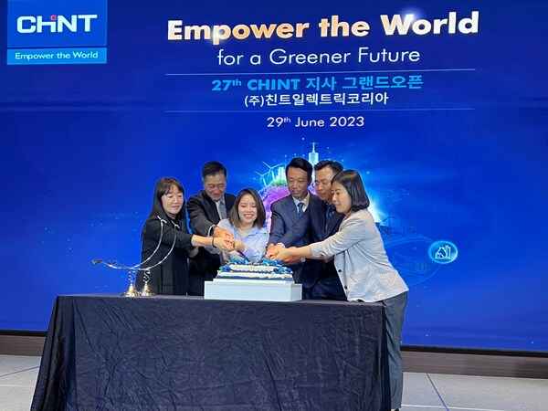 Left to right: Ms Lin Ying Hua, Director, Astronergy Solar Korea, Er. Lim Say Leong, IEC Ambassador (2018-2021) and Technical Director of Asia Pacific, CHINT Global and Sunlight Electrical, Ms. Lisa Wu, Deputy General Manager, Asia Pacific, CHINT Global, Mr Kim Hana, Deputy Country Director, CHINT Electric Korea, Mr Bruce Li, Country Director, CHINT Electric Korea, and Ms Li Bao Ying, Purchasing Manager, Astronergy Solar Korea, at the CHINT office launch in South Korea.