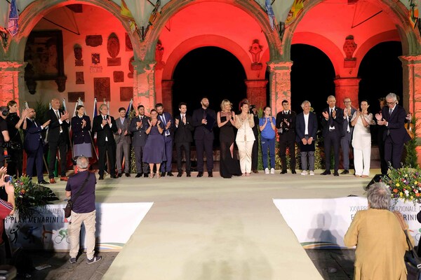 2023年国际公平竞赛美纳里尼奖在佛罗伦萨领主广场拉开帷幕
