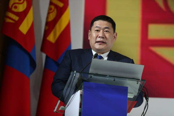 モンゴル政府ウランバートルで開催中の第10回モンゴル経済フォーラム期間中提携企業および特定投資家制度改革を発表