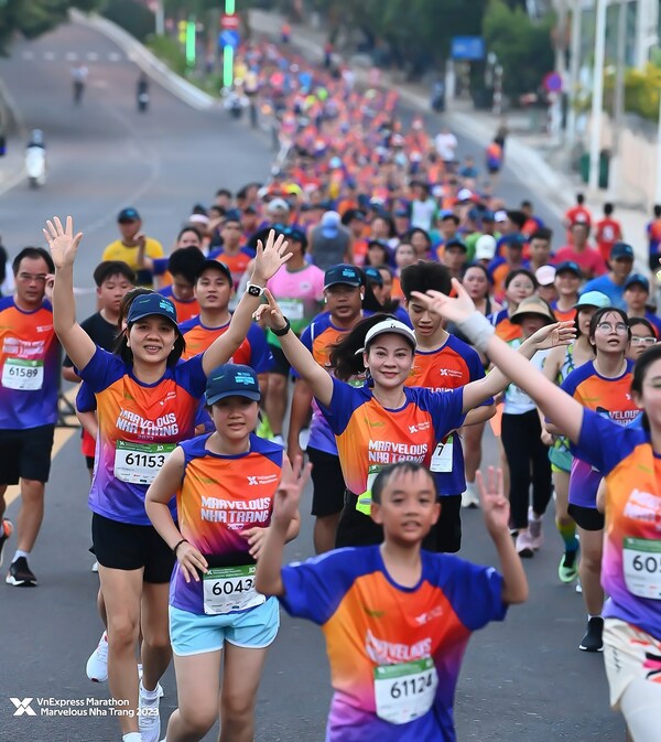 Xtep brand accompanies athletes to conquer VnExpress Marathon Marvelous Nha Trang 2023