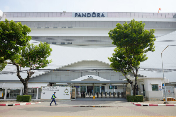 Pandora潘多拉泰国溯源之旅 匠心工艺诠释精彩未完「戴」续