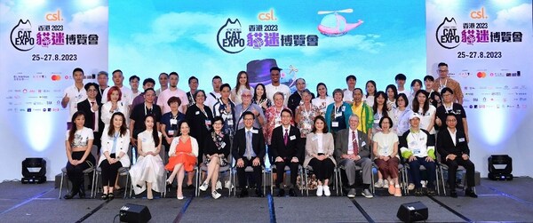 Group photo of the officiating guest of Hong Kong Cat Expo 2023 and members of CFA International Division.