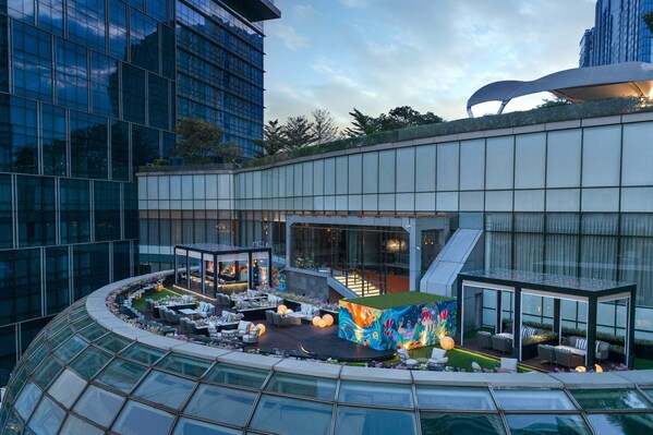 Four Points, Pakuwon Indah, Opens "Soiree Rooftop and Bar", a New Oasis in the Heart of Surabaya City