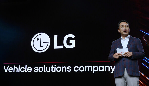 LG CEO William Cho at IAA Mobility 2023 press conference.