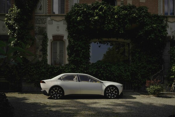 BMW新世代概念车 侧面