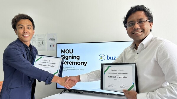 Mr Taketeru Inokawa (left) and Dr Huren Sivaraj (right) during the MOU signing ceremony in Singapore.