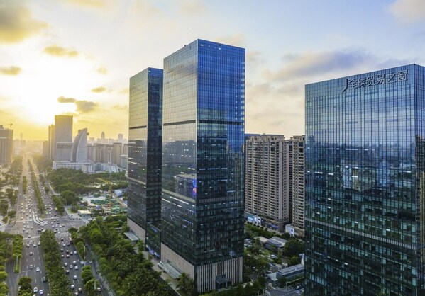 Located in the Haikou Dayingshan Central Business District, the Window to Global Trade (WGT) building plays a key role in attracting foreign investment in south China's Hainan Free Trade Port.