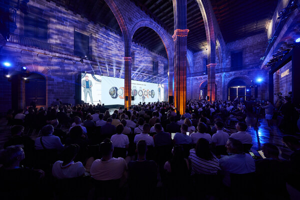화웨이 바르셀로나 출시 이벤트: 디자인, 건강 및 스포츠 경험 향상