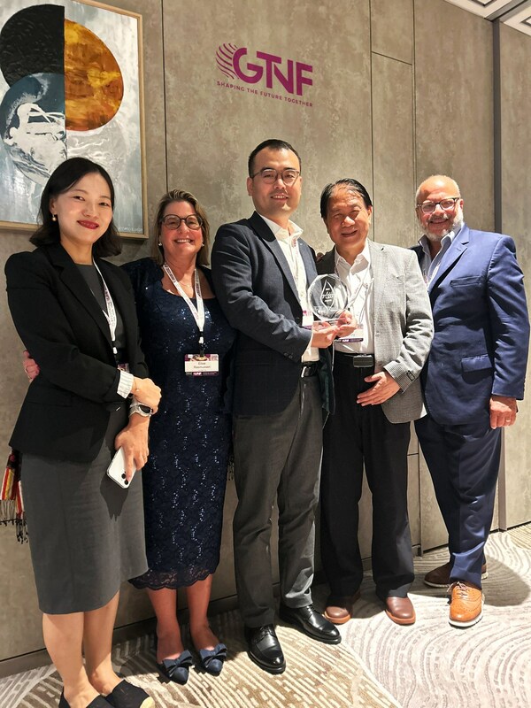 Innokin received the Innovation Award trophy during the Global Tobacco & Nicotine Forum (GTNF). Sept. 20th, Seoul, South Korea