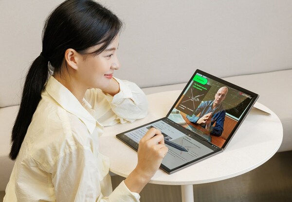 LG Display Mass-Produces 17-inch Foldable OLED Panel for Laptops