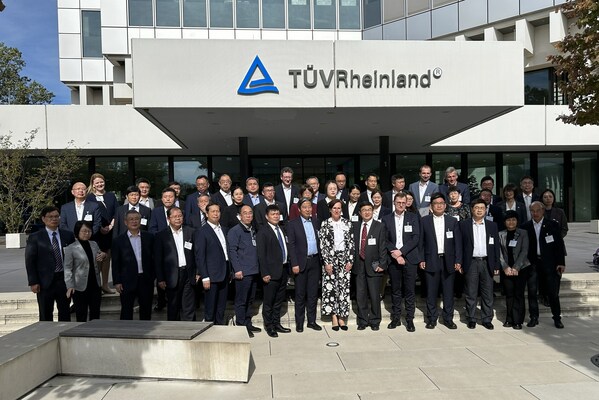 中国产教融合任务团到访TÜV莱茵科隆总部 推动职业教育交流与合作