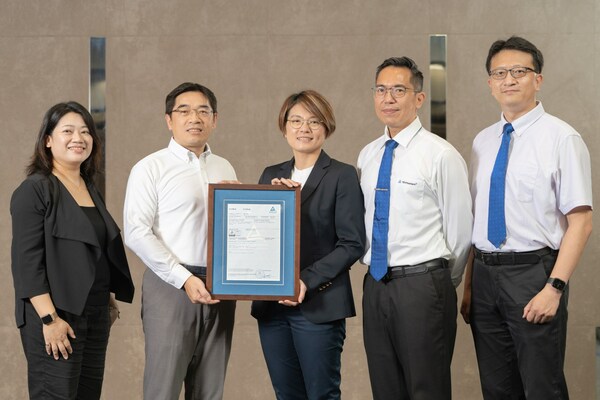 Eco-Friendly Paper Display Obtains Dual Certifications as HannStar Partners with TÜV Rheinland on Sustainability
