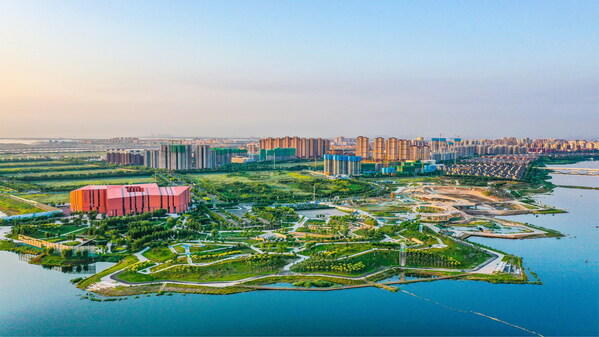 Urban park opens to mark 15th anniversary of the Sino-Singapore Tianjin Eco-city.
