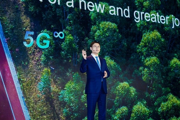 Huawei Li Peng: Thúc đẩy chu kỳ kinh doanh 5G tích cực và nắm bắt công nghệ 5.5G (5G-A)