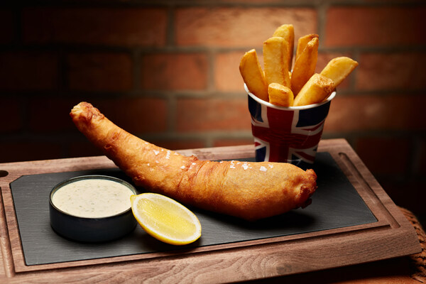 The extensive menu features many of Gordon Ramsay’s signature dishes, including Beef Wellington and Fish & Chips.
