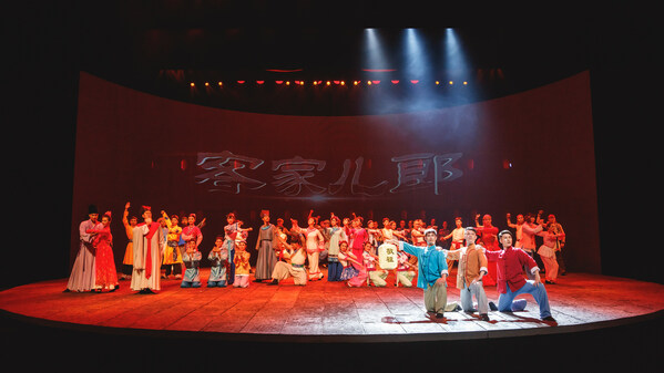 CCTV+：江西が夢中 － Tea Leaf Picking Opera：全舞台で並外れたパフォーマンス