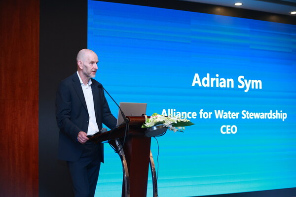 国际可持续水管理联盟CEO Adrian Sym致辞