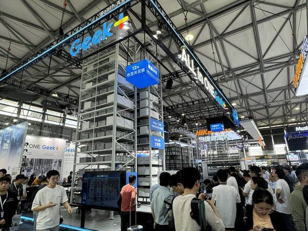 Geek+ 推出業界最高移動機器人，可用于高達 12 米的倉庫自動化