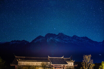 雪山酒店漫天繁星