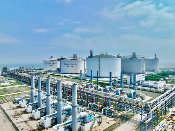 中国最大の27万立方メートルのLNG 貯蔵タンクが操業開始