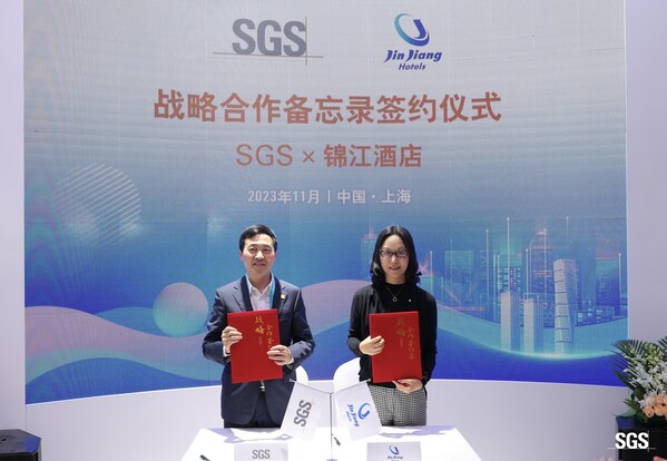 SGS中国区副总裁李卫和锦江酒店首席执行官沈莉签署并交换战略合作协议书