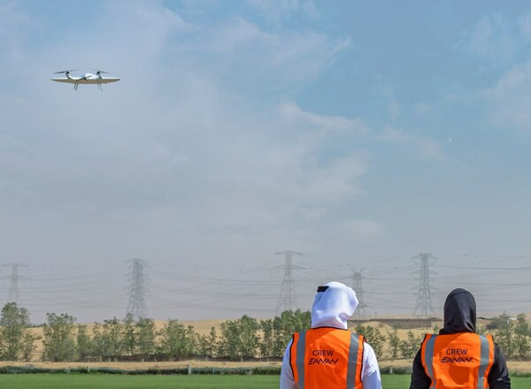 迪拜科技公司 EANAN 推出无人机机队，引领空中出行革命