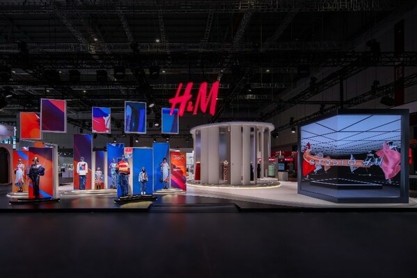H&M主展台全新时尚系列：杨婉x H&M 2024新春艺术家合作系列与全新一季H&M Studio系列