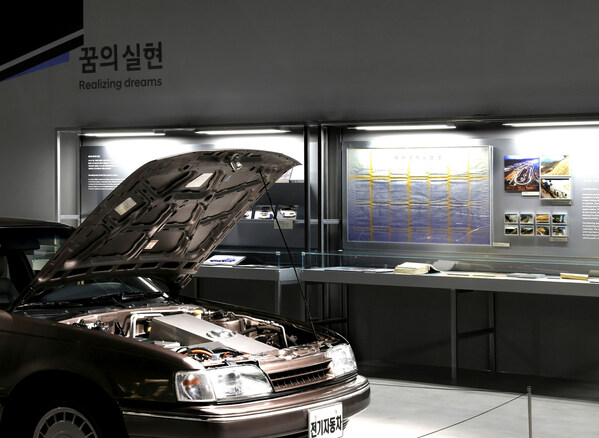 Hyundai Motor's first EV prototype based on Sonata Y2