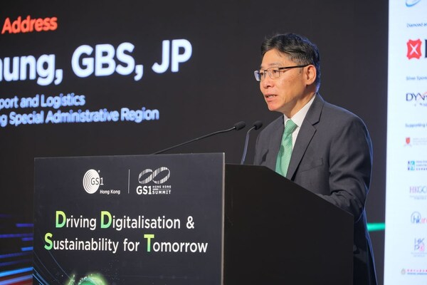 Mr. Lam Sai-hung, Secretary for Transport and Logistics of the HKSAR Government, attended GS1 HK Summit and delivered the opening remark.