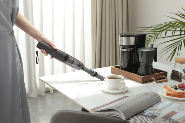 Brigii Launches M5 Crevice Vacuum, the Perfect Gift for Holiday Mess Clean Up in Tiny Spaces